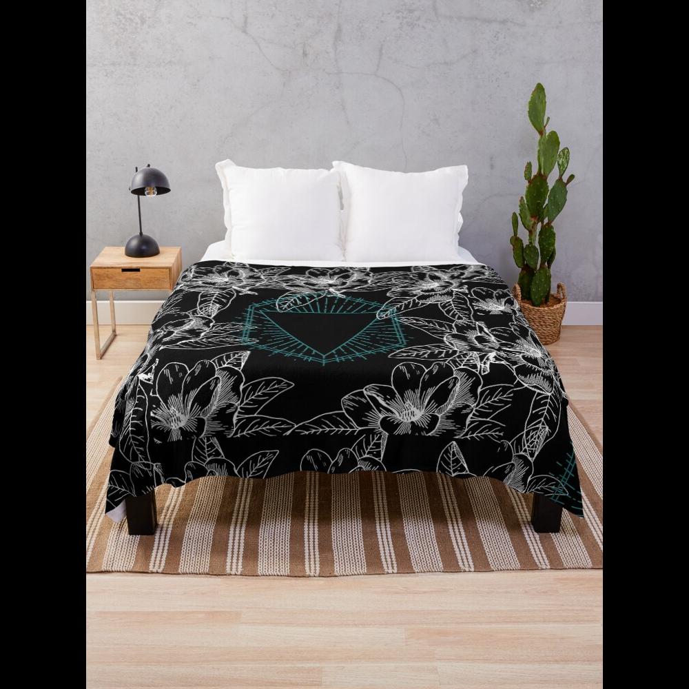 Home Decor Design Ideas - Abstract Flower Creative Pattern Design Throw