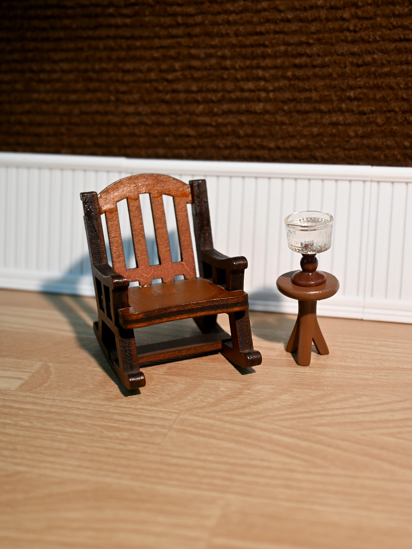Miniature Rocking Chair, Minia – обзор и цена Home Decor Manufacturers
